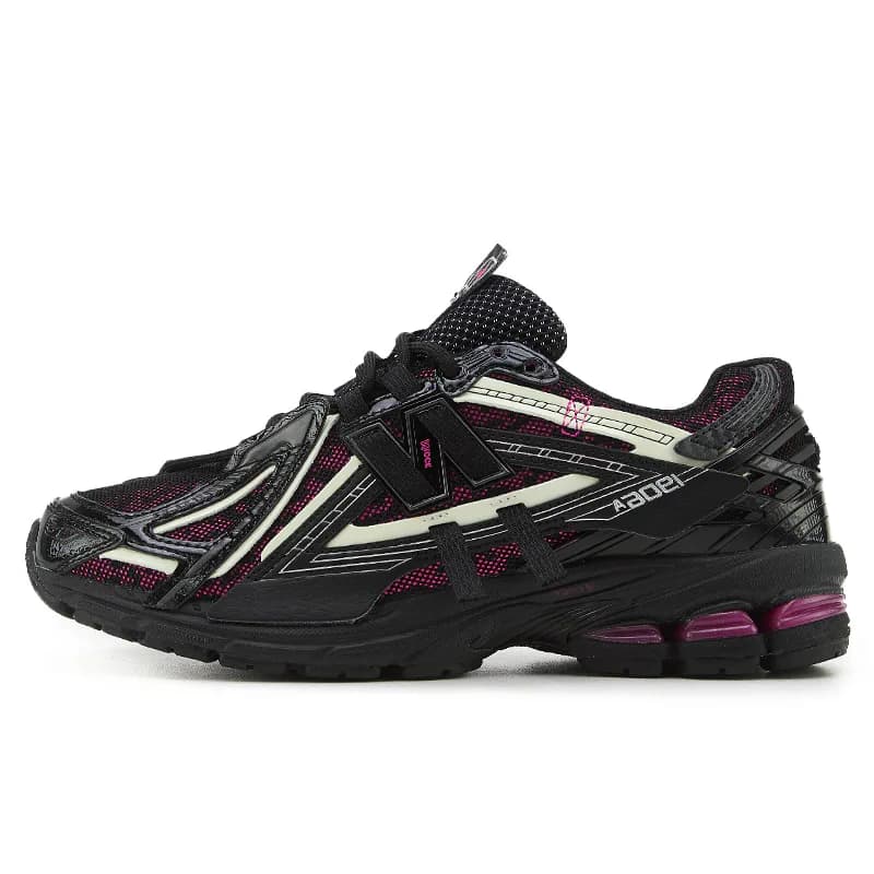 New Balance 1906A Black Dragon Berry